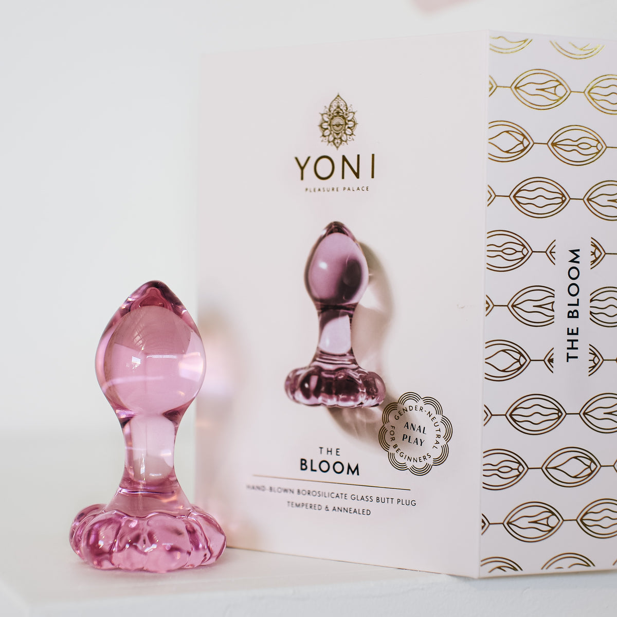 The Bloom - The Beginners Glass Butt Plug Splash Blanket US The Bloom - The Beginners Glass Butt Plug Splash Blanket US