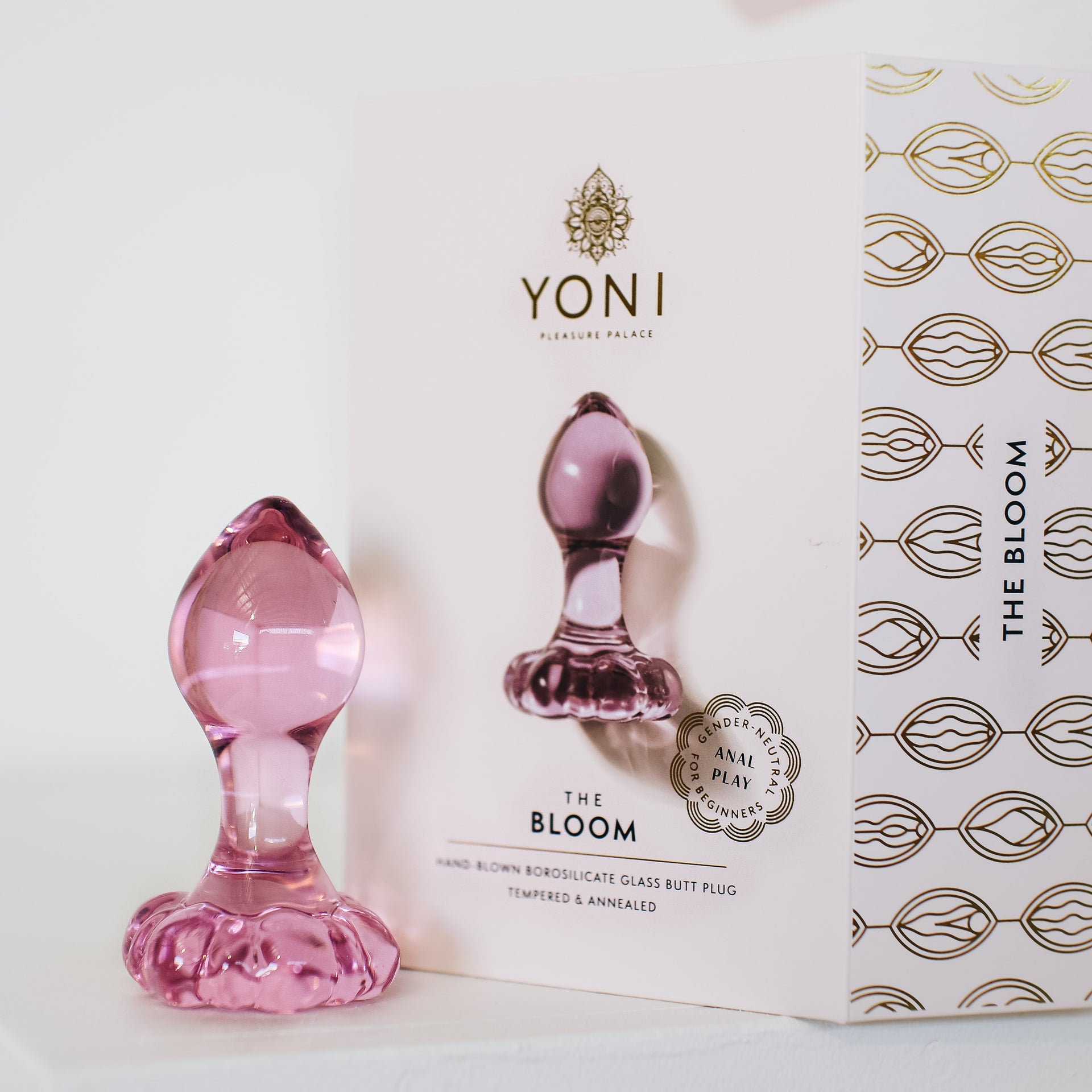 The Bloom - The Beginners Glass Butt Plug Splash Blanket US The Bloom - The Beginners Glass Butt Plug Splash Blanket US